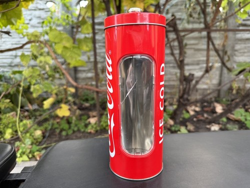 Distributore cannuccia coca - di,